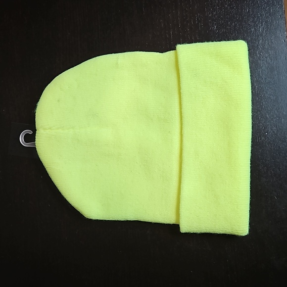 Illuma beanie - Picture 5 of 5